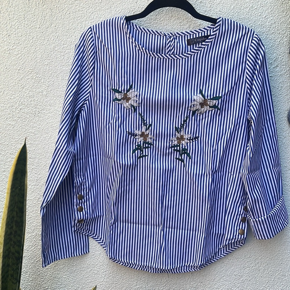 Cupshe cute striped top size L